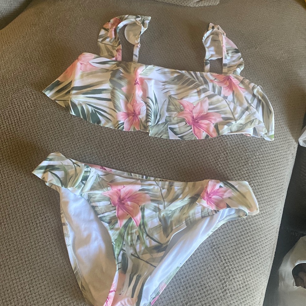 Super Cute Floral 2 piece swim suit